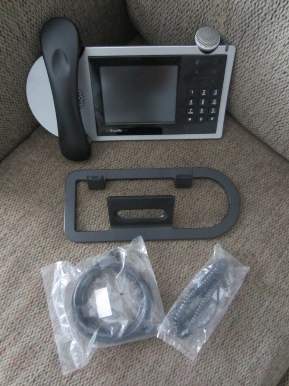 ShoreTel IP 655 Enterprise VoIP Business IP Phone w/ Handset Stand Power Supply